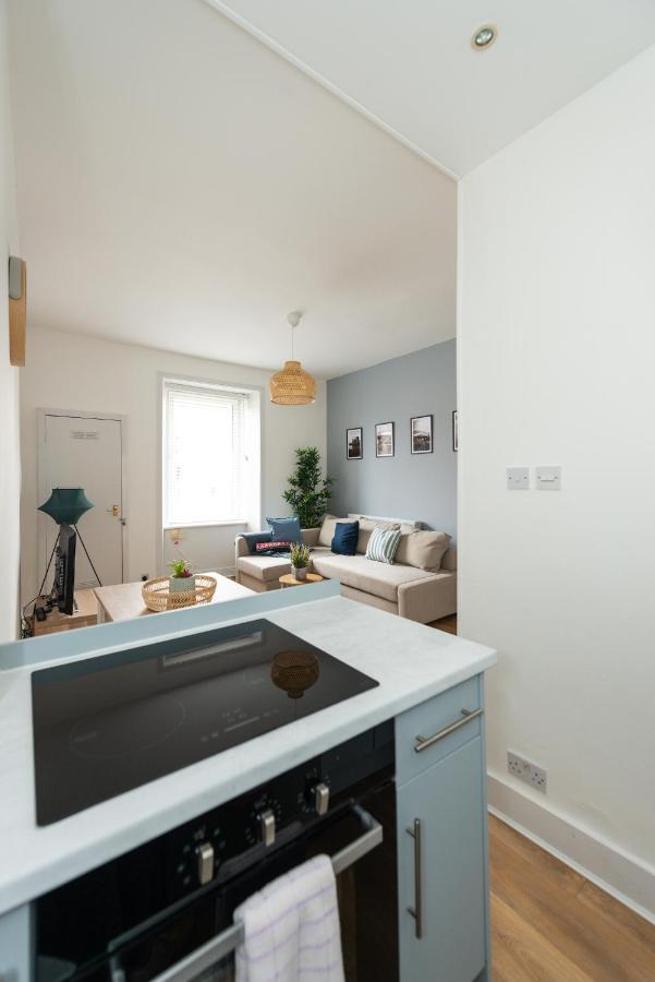 Lovely 1-Bedroom Apartment In Édimbourg Extérieur photo